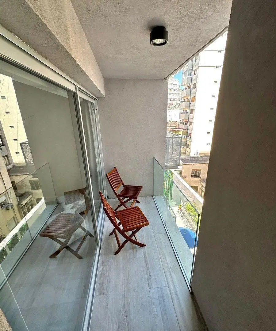 VENTA MONOAMBIENTE C/ BALCON EN MONSERRAT 3