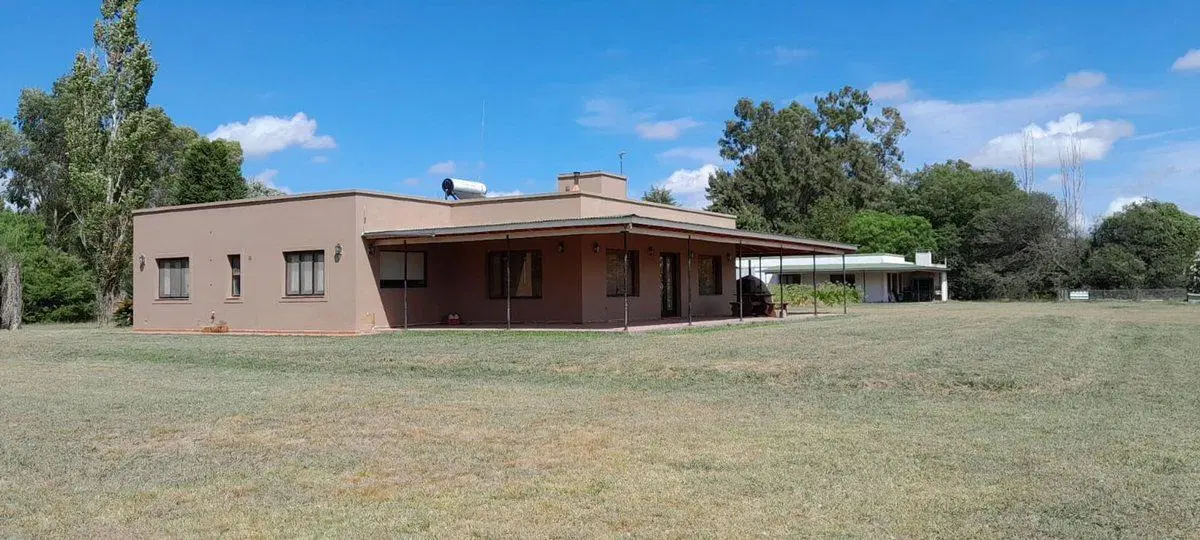 VENTA-CASA 6 AMB. BARRIO CHACRAS VITEL-CHASCOMÚS 5
