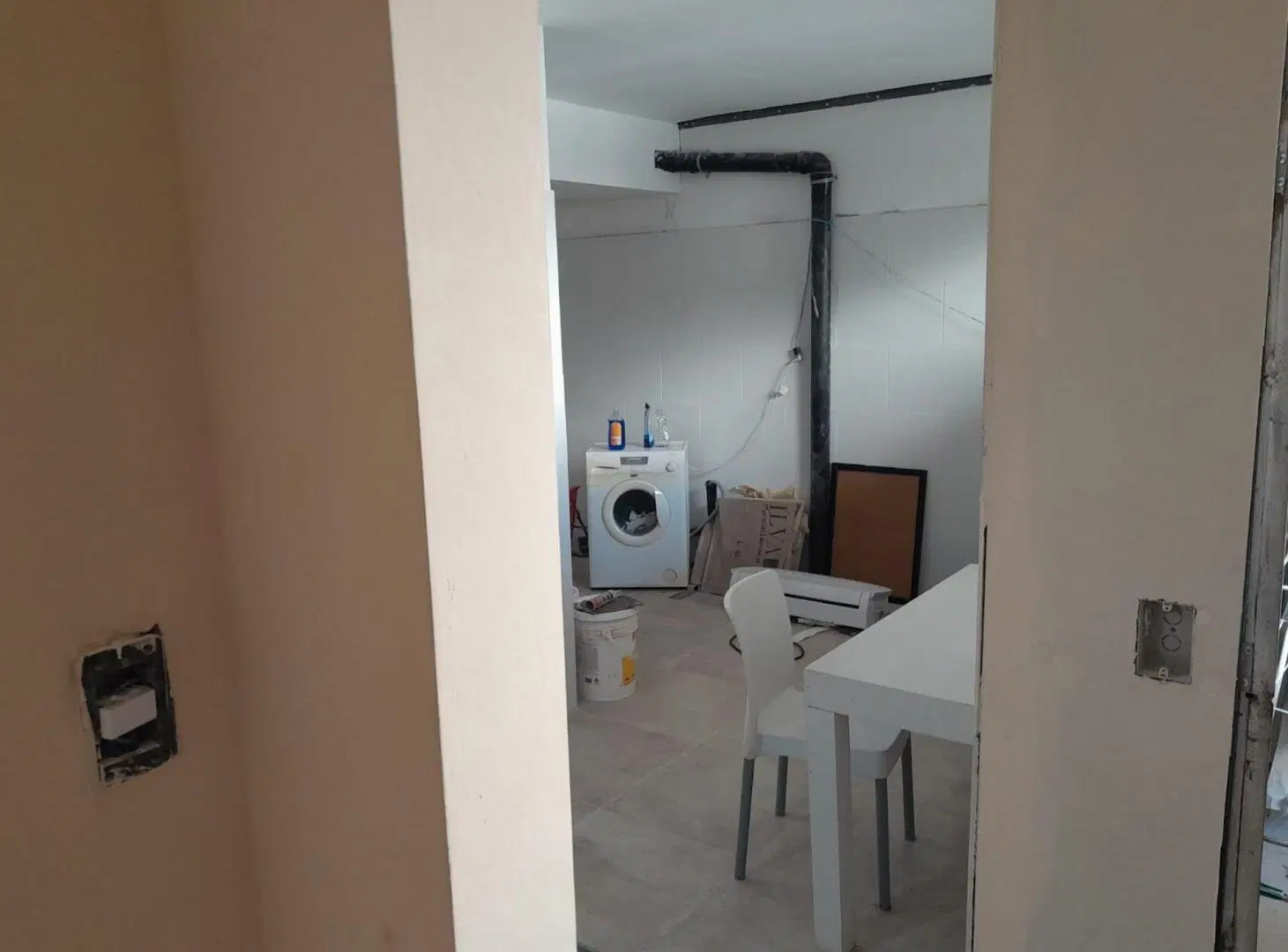 ALQUILER LOCAL CON OFICINAS  - SAN TELMO 3