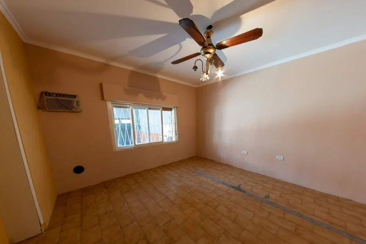 VENTA PH 3 AMB. C/PATIO Y COCHERA - LANÚS 5