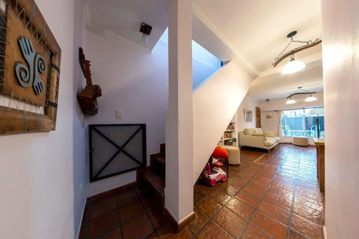 VENTA CASA 168 M2-A.CREDITO-R. DE ESCALADA- LANUS 2