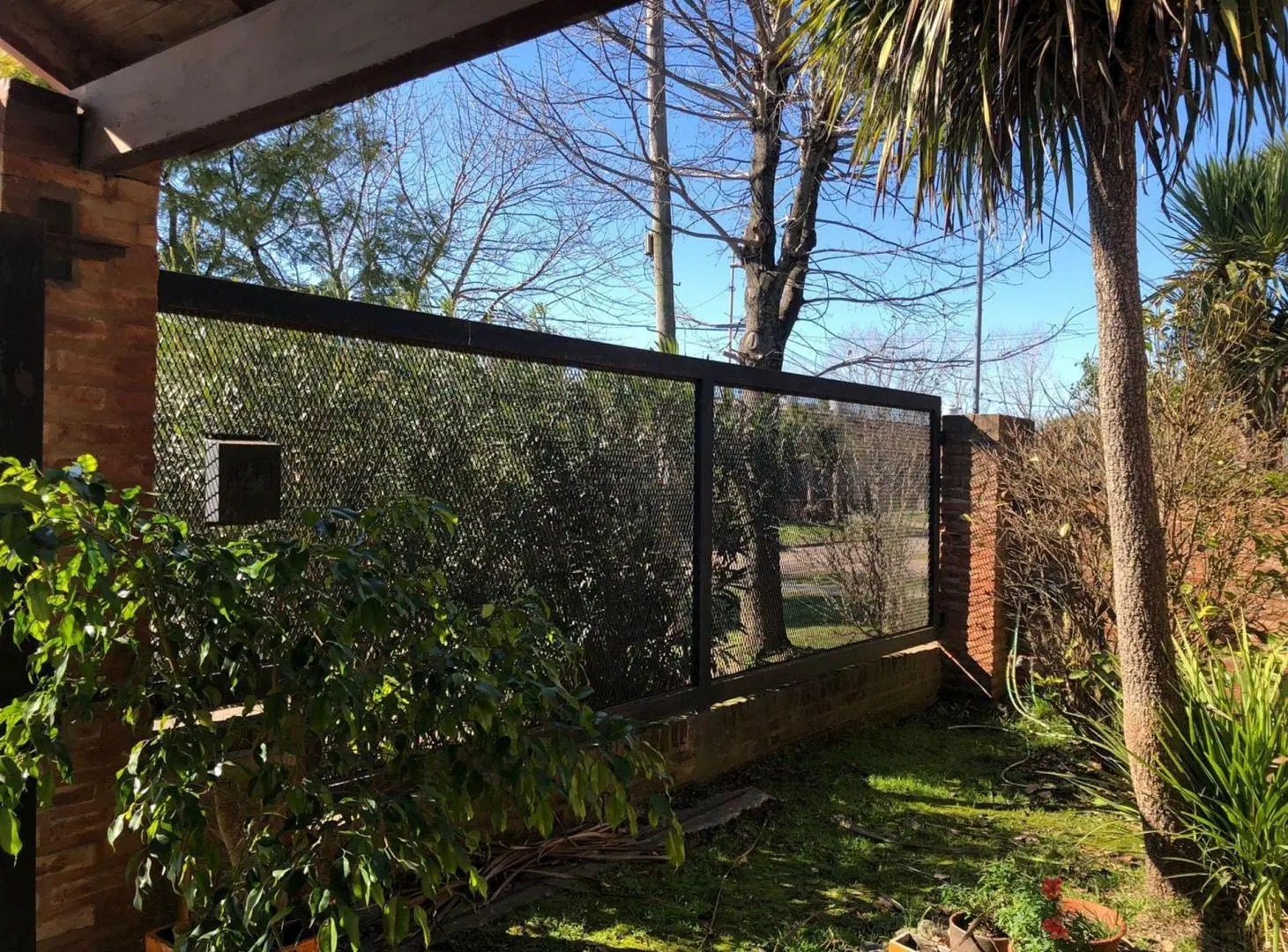 VENTA-CASA 4 AMBIENTES CON PARQUE-CHASCOMÚS 3