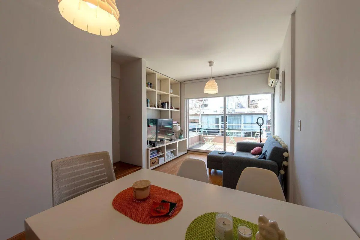 Venta dpto duplex 2 amb. al frente c/ balcon 5