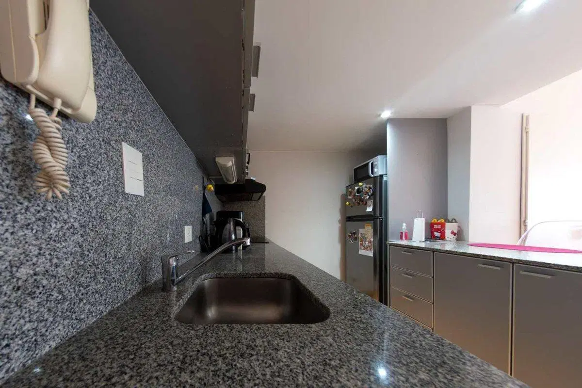 Venta dpto duplex 2 amb. al frente c/ balcon 2