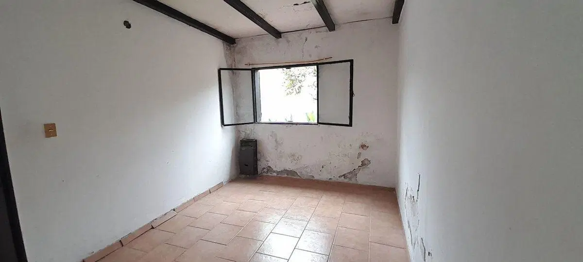 VENTA-CASA 4 AMB-C/PARQUE Y GARAJE-CHASCOMÚS 5