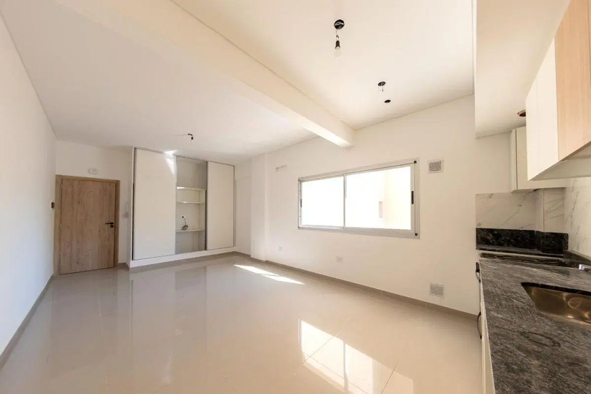 VENTA MONOAMBIENTE IMPECABLE  VALENTIN ALSINA 4