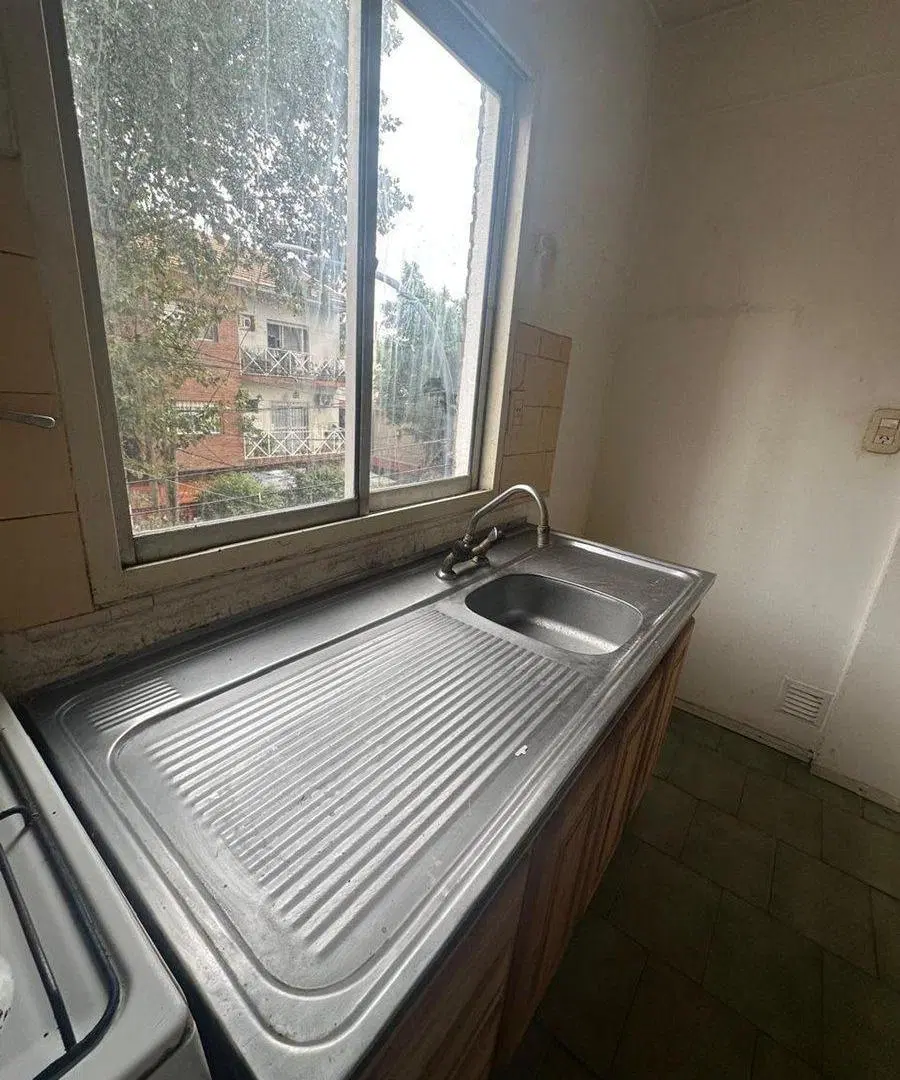 DPTO EN VENTA 2 AMB  LANUS ESTE 4