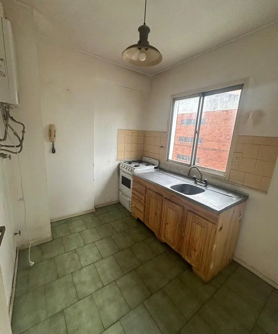 DPTO EN VENTA 2 AMB  LANUS ESTE 5