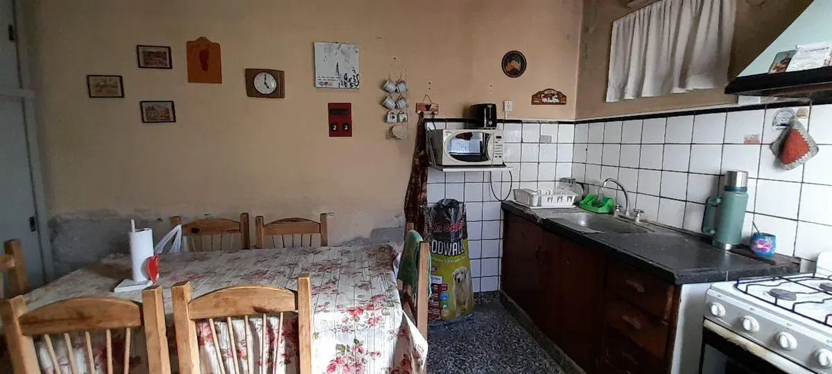VENTA CASA A RECICLAR-INVERSORES-CENTRO CHASCOMUS 3