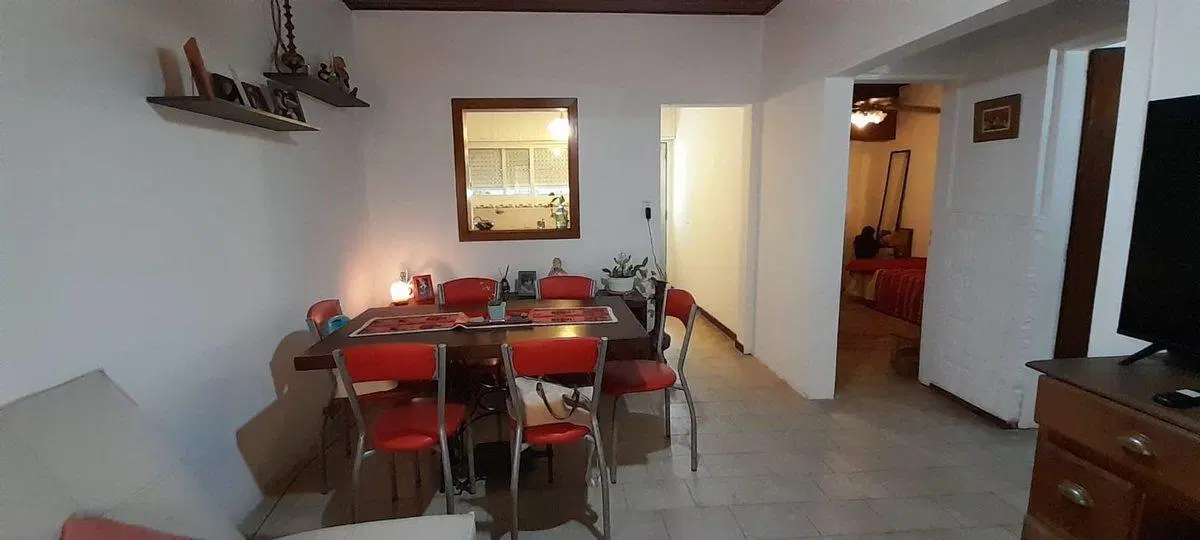 VENTA-CASA 3 AMB. C/ DEPTO. CASI CENTRO- CHASCOMÚS 5
