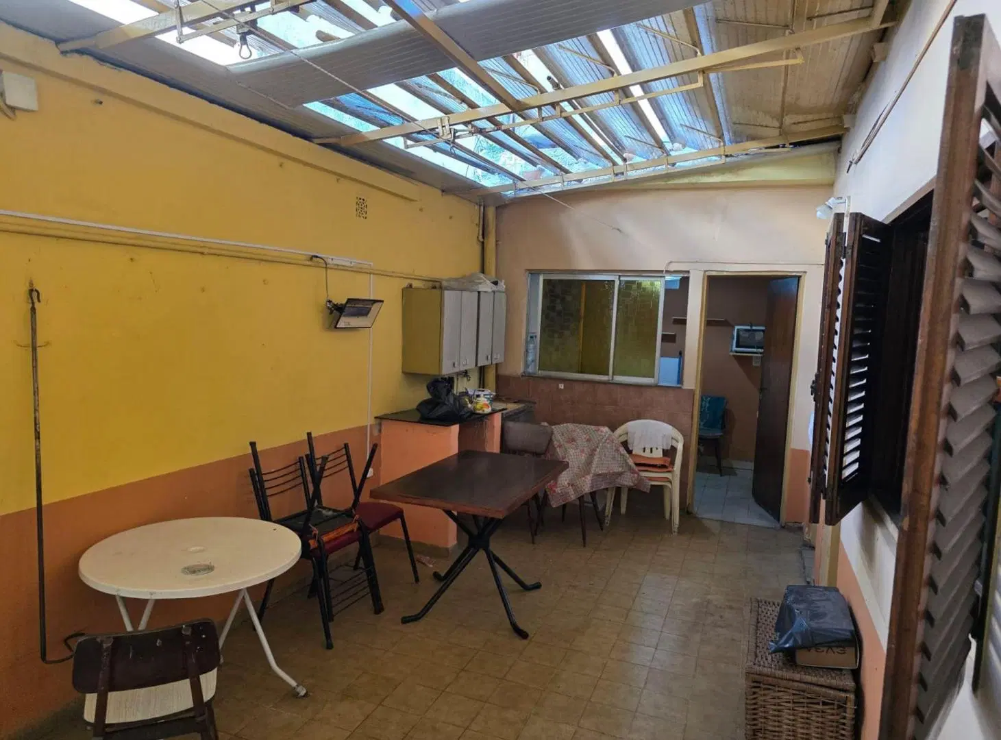 VENTA PH 3 AMB. UBICACION CENTRICA VALENTIN ALSINA 5