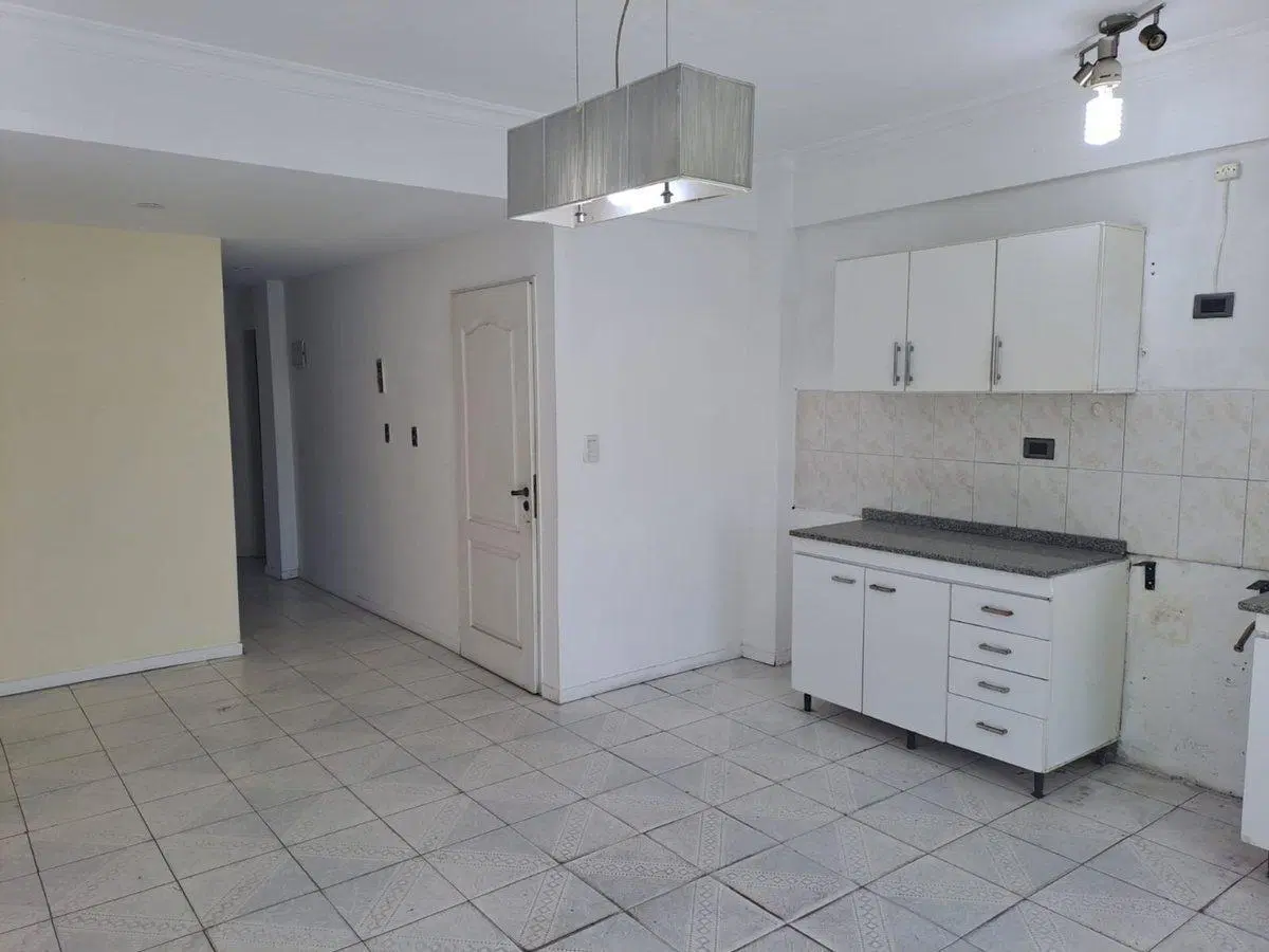 VENTA DEPTO 3 AMB. Cochera-AVELLANEDA-Apto crédito 4