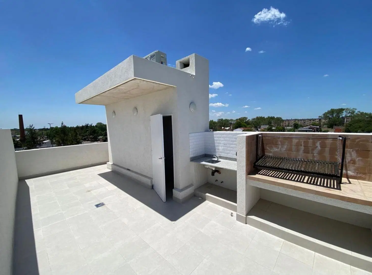 VENTA TRIPLEX A ESTRENAR C/COCHERA Y TERRAZA 8