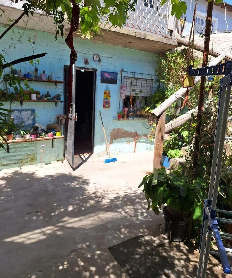 VENTA TERRENO CON 3 DEPARTAMENTOS, EZPELETA 5