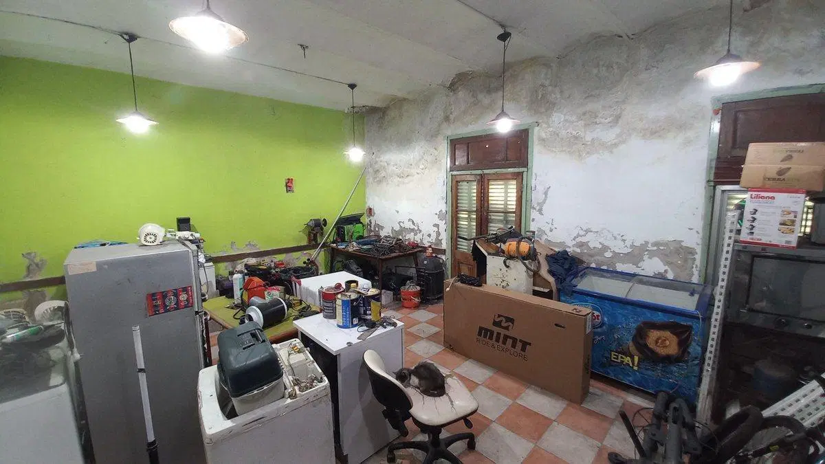 CASA con DOS DEPTOS.  EN LOTE PROPIO-FRENTE-FONDO 4