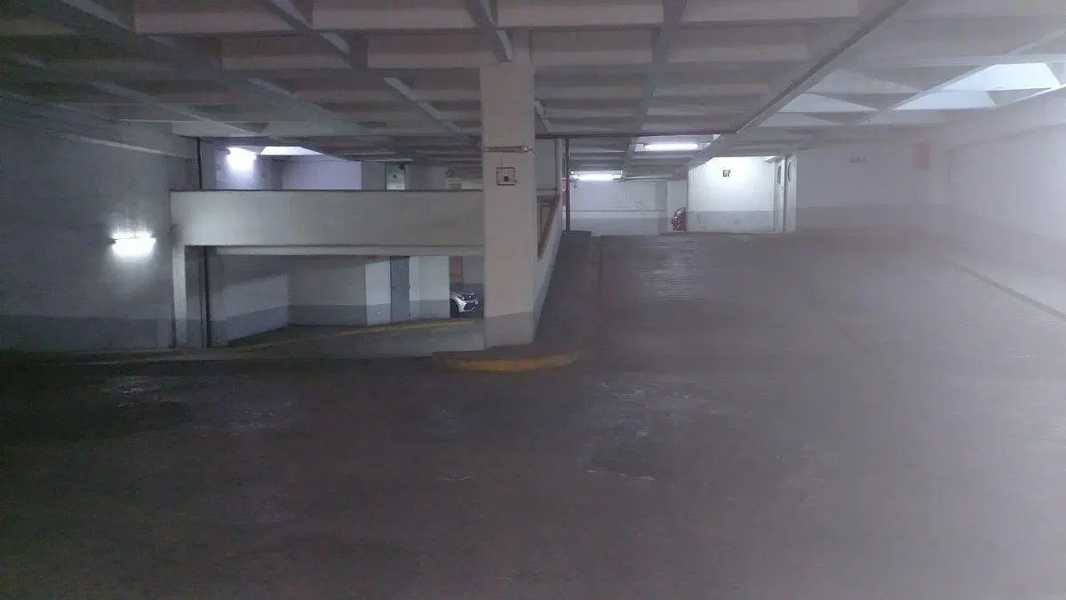 VENTA AMPLIA COCHERA BARRIO MONSERRAT/ZONA CENTRO 4