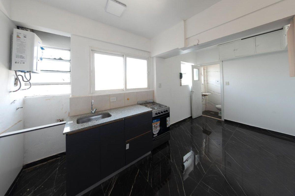 VENTA DPTO 3 AMB - BALVANERA - FINAN. PRIVADA