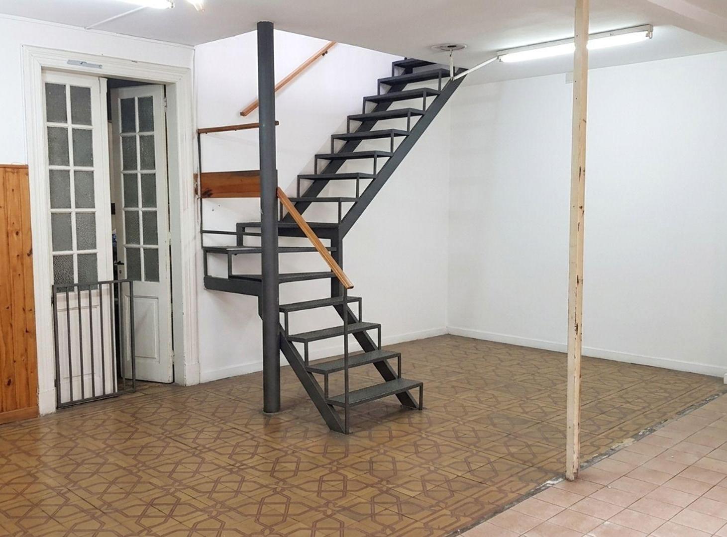 VENTA LOCAL SOBRE AVENIDA - LANÚS - A MTS ESTACIÓN