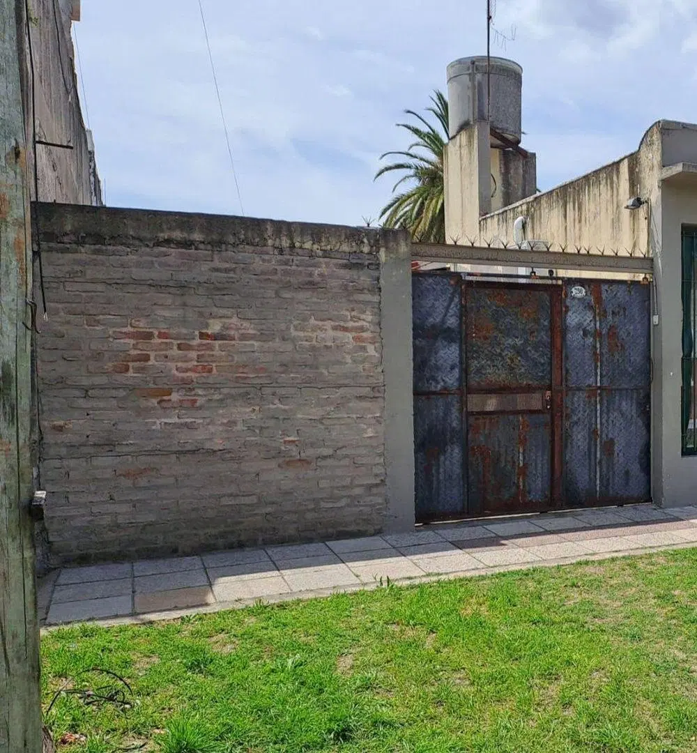 VENTA LOTE DE 320 Mts totales  – LANÚS ESTE 5