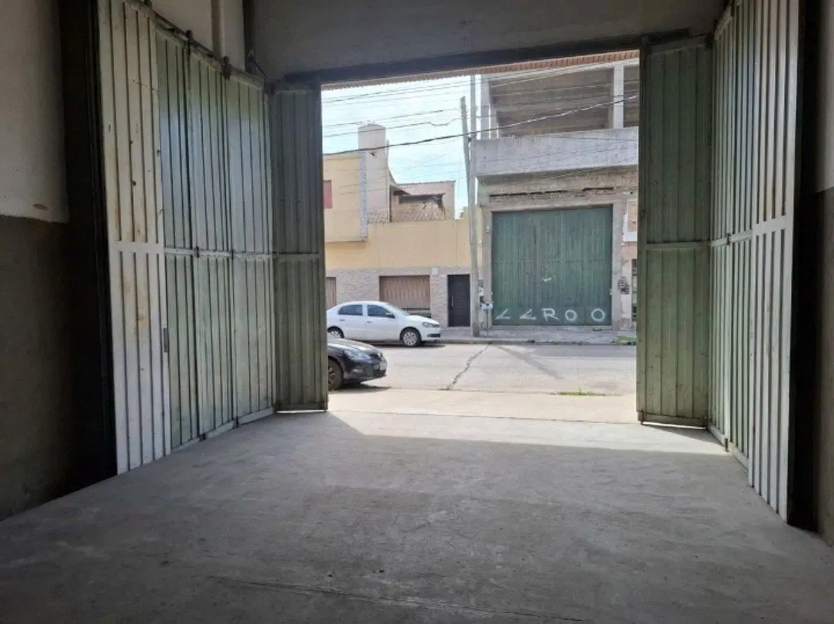 GALPÓN 850 METROS - LANUS OESTE 4