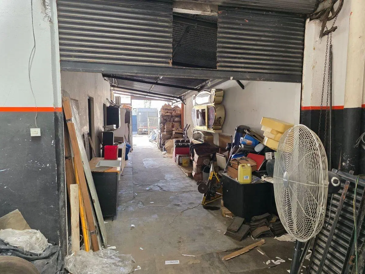 VENTA DE DEPOSITO INTERNO EN LANUS OESTE 3