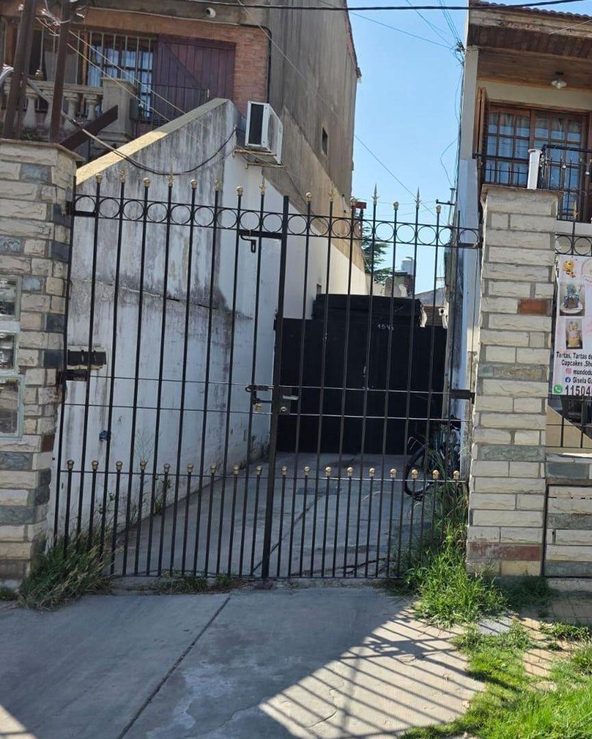 VENTA DE DEPOSITO INTERNO EN LANUS OESTE