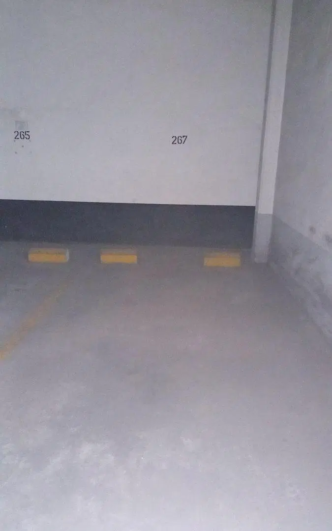 VENTA AMPLIA COCHERA BARRIO MONSERRAT/ZONA CENTRO 5