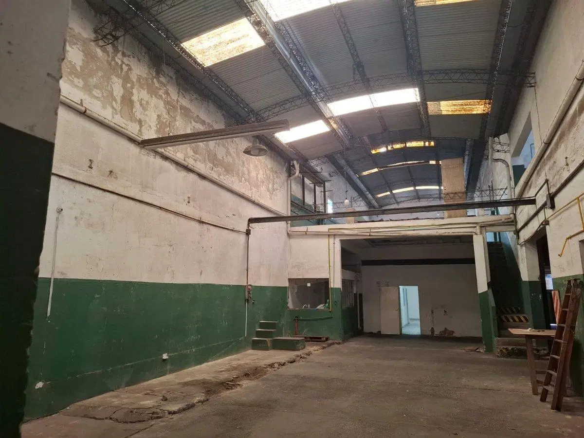 VENTA GALPON 1200 MTS.  - LANÚS OESTE 5