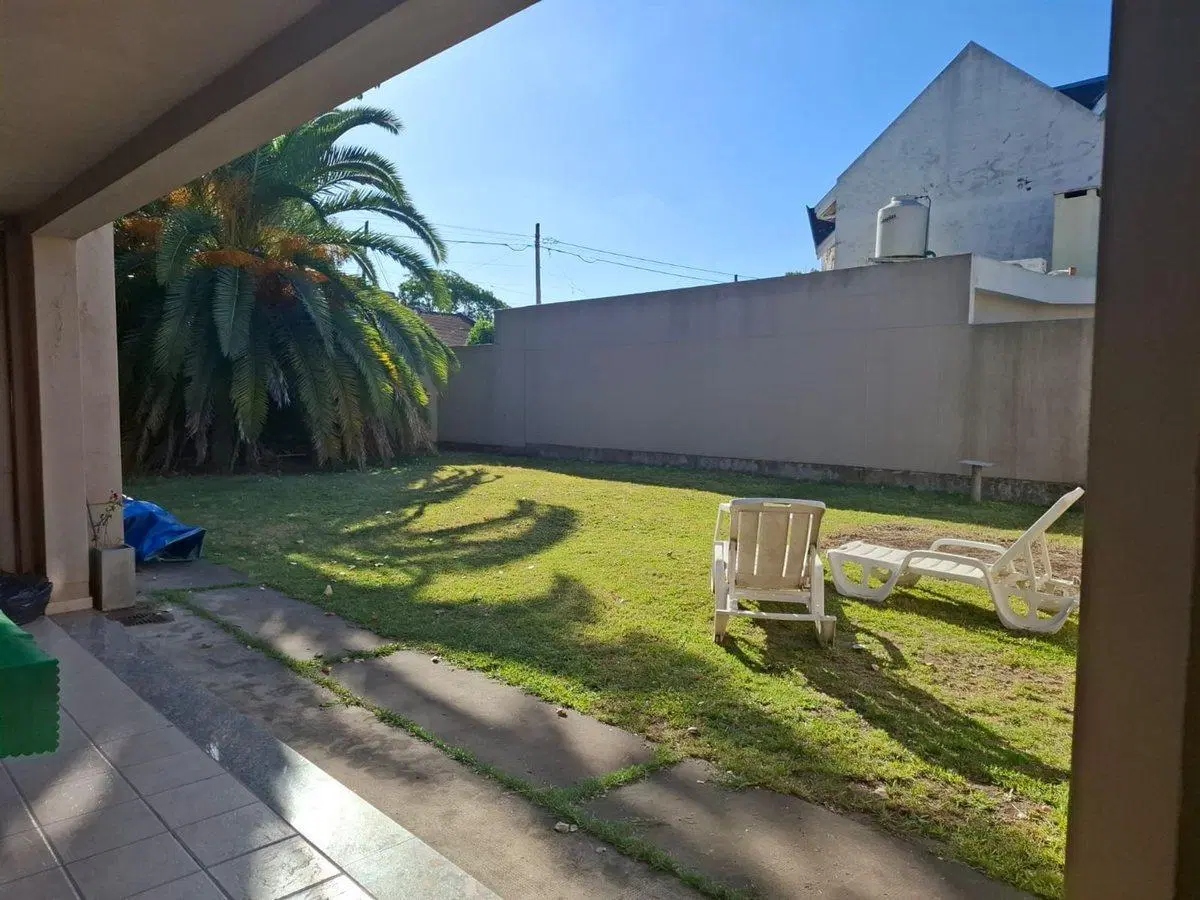 VENTA LOTE 950 MTS.  CON GALPONES Y VIVIENDA 2