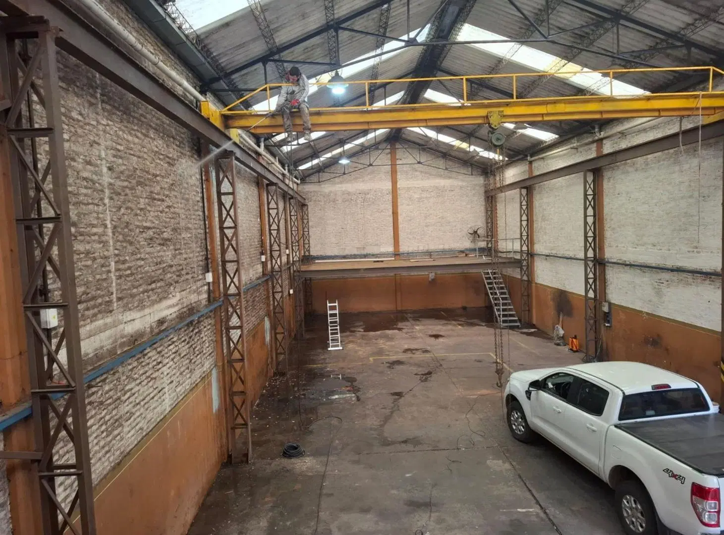 ALQUILER DEPÓSITO 300 MTS. - QUILMES 3