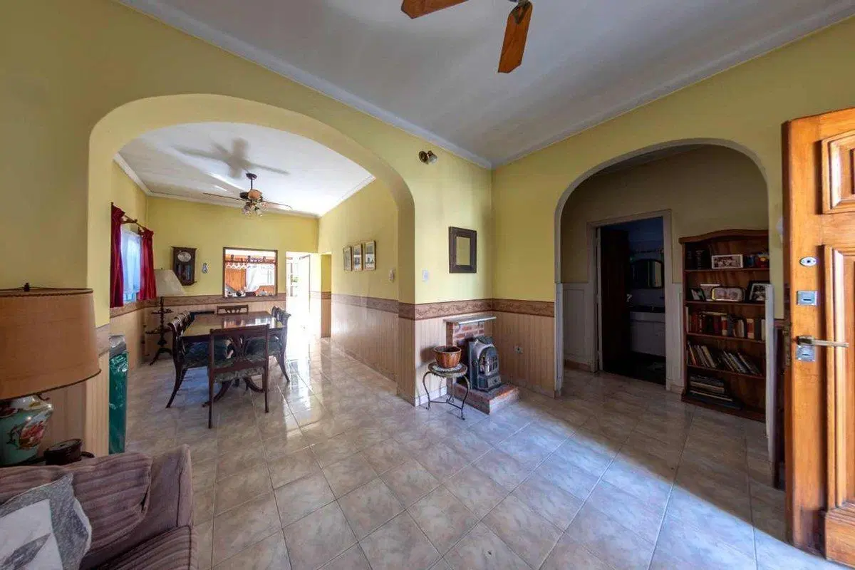 VENTA PH 3 AMB CON PATIO Y TERRAZA EN LÁNUS ESTE 2