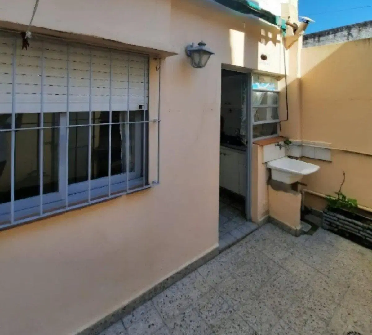 Alquiler dpto 2 AMB, planta baja - BERNAL OESTE- 4