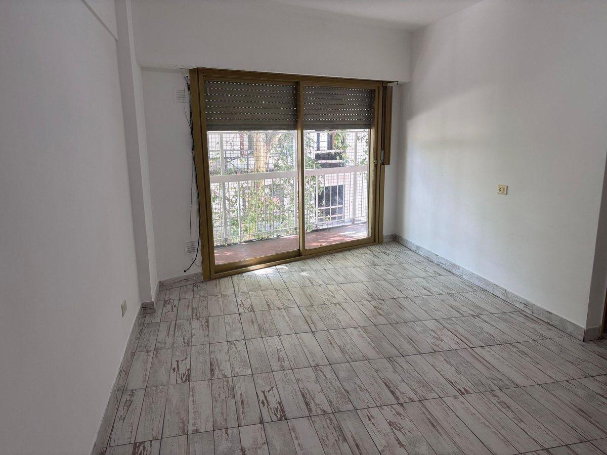 Foto de VENTA 2 AMB CON COCHERA EN BALVANERA, imagen 4