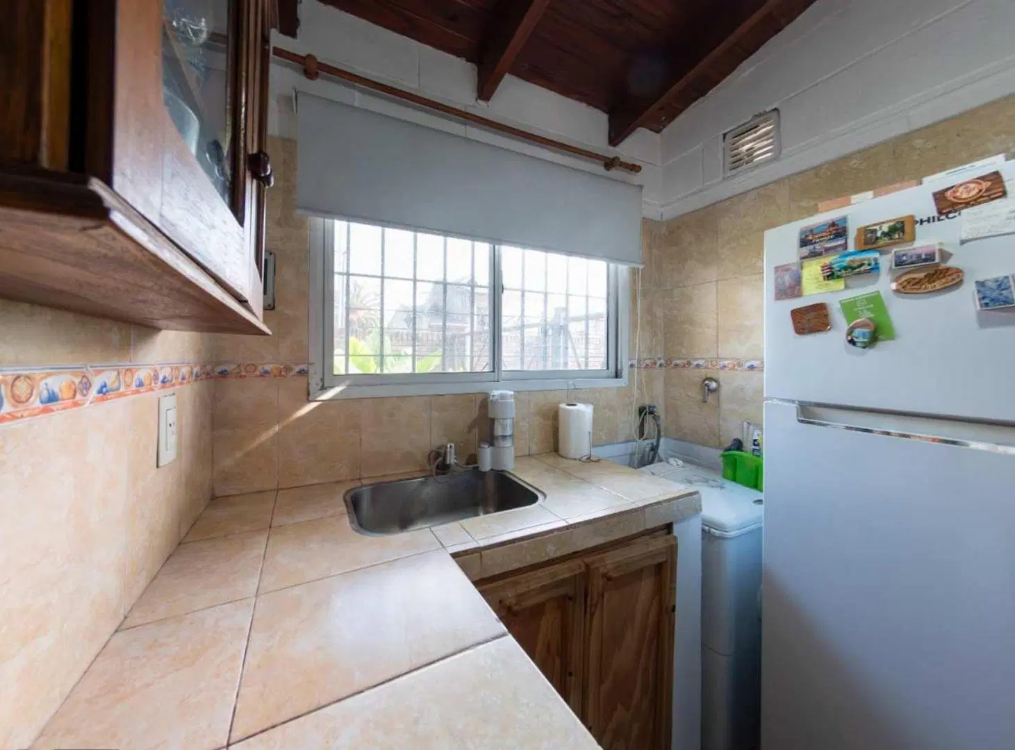 VENTA CASA 3 AMB.- APTO CREDITO-PILETA- BURZACO. 4