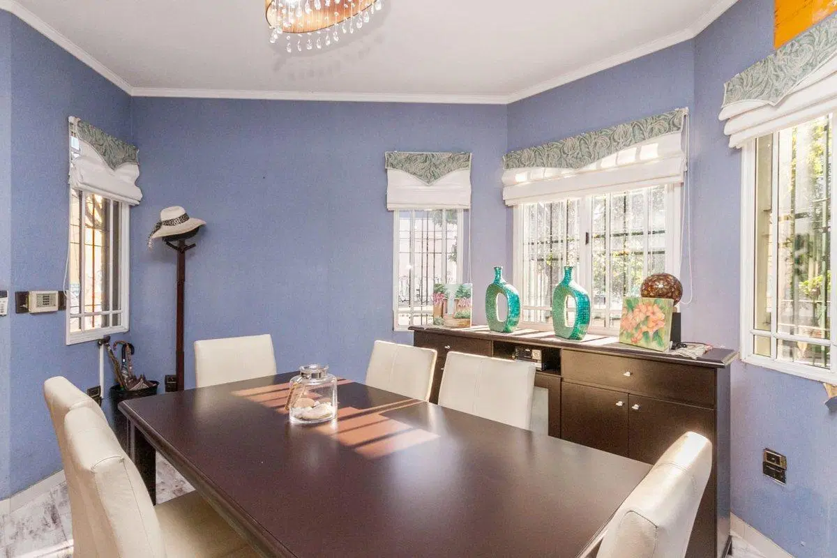 VENTA CASA 5 AMBIENTES CON PATIO Y COCHERA LANUS 5