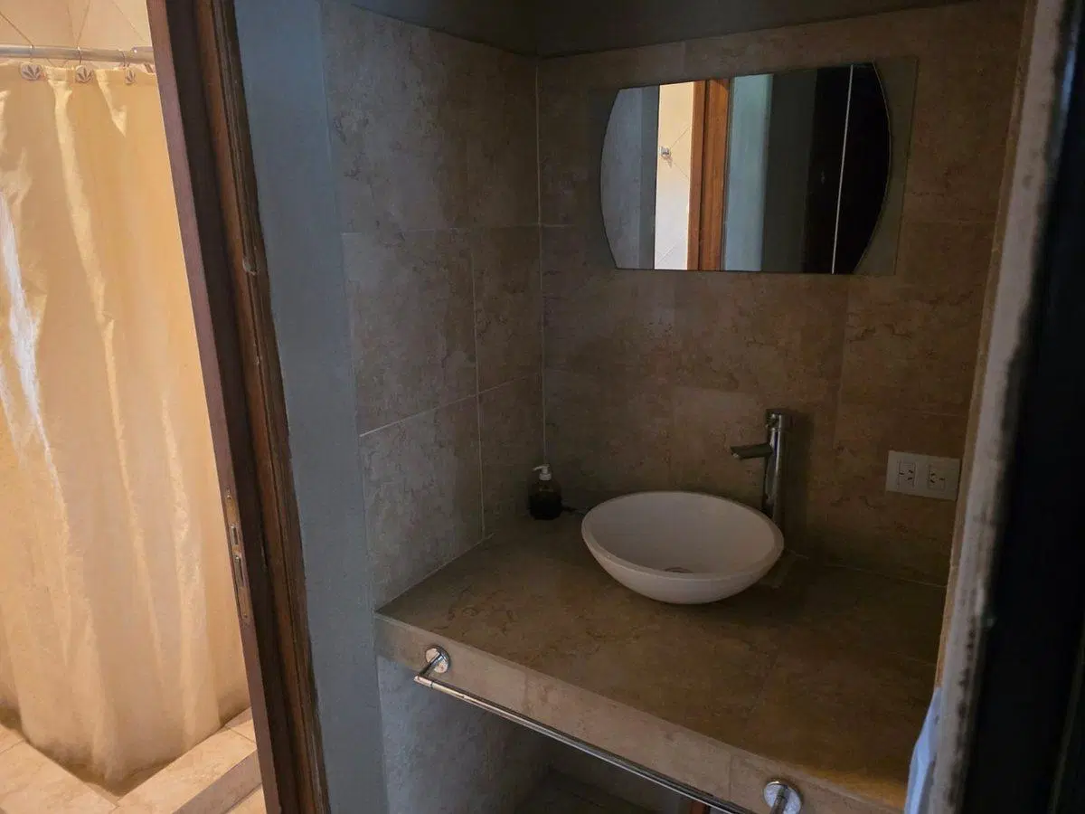 VENTA CASA 3 AMB SOBRE LOTE 2400 MTS-CHASCOMÚS 2
