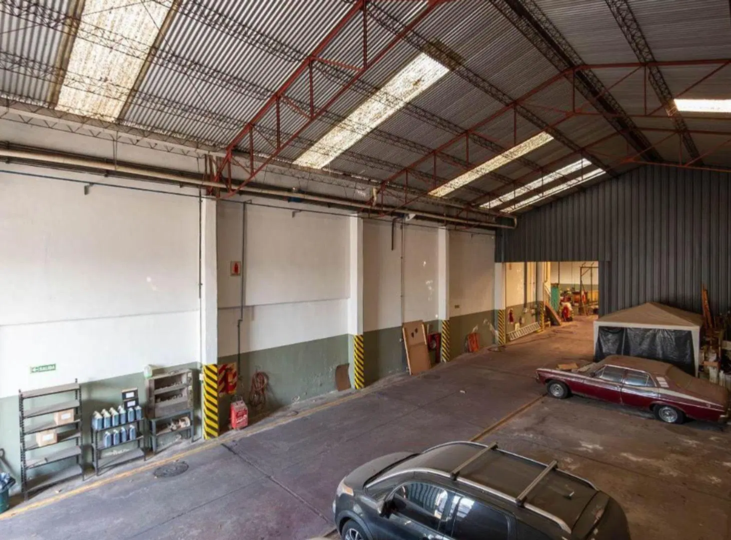 Venta Galpón 1.220m² S/Columnas 9m de alt. - Lanús 4