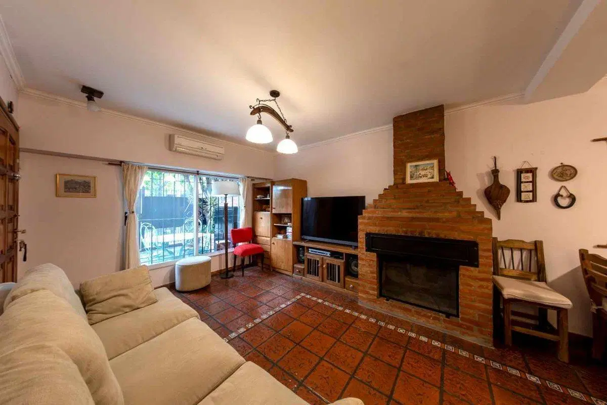 VENTA CASA 168 M2-A.CREDITO-R. DE ESCALADA- LANUS 3