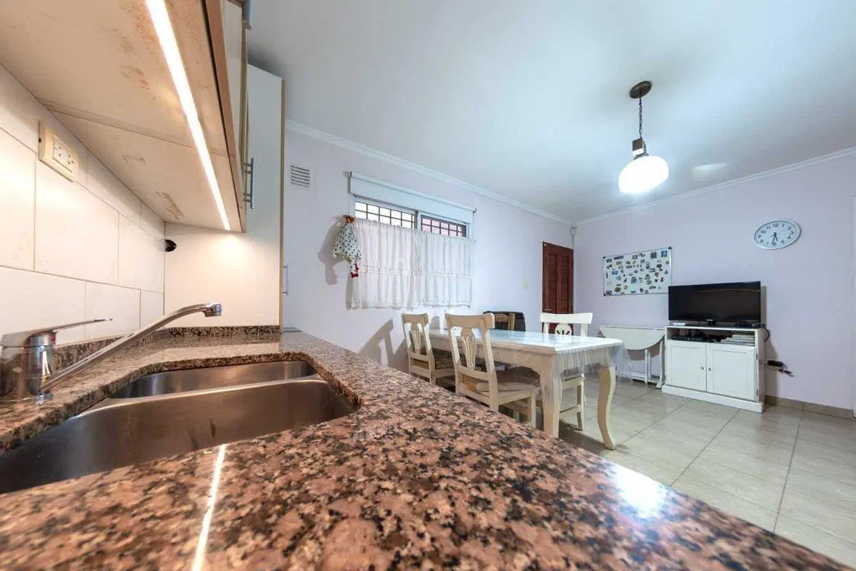 VENTA CASA 168 M2-A.CREDITO-R. DE ESCALADA- LANUS 5