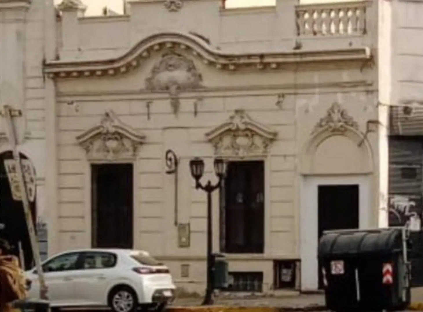 ALQUILER LOCAL CON OFICINAS  - SAN TELMO 4