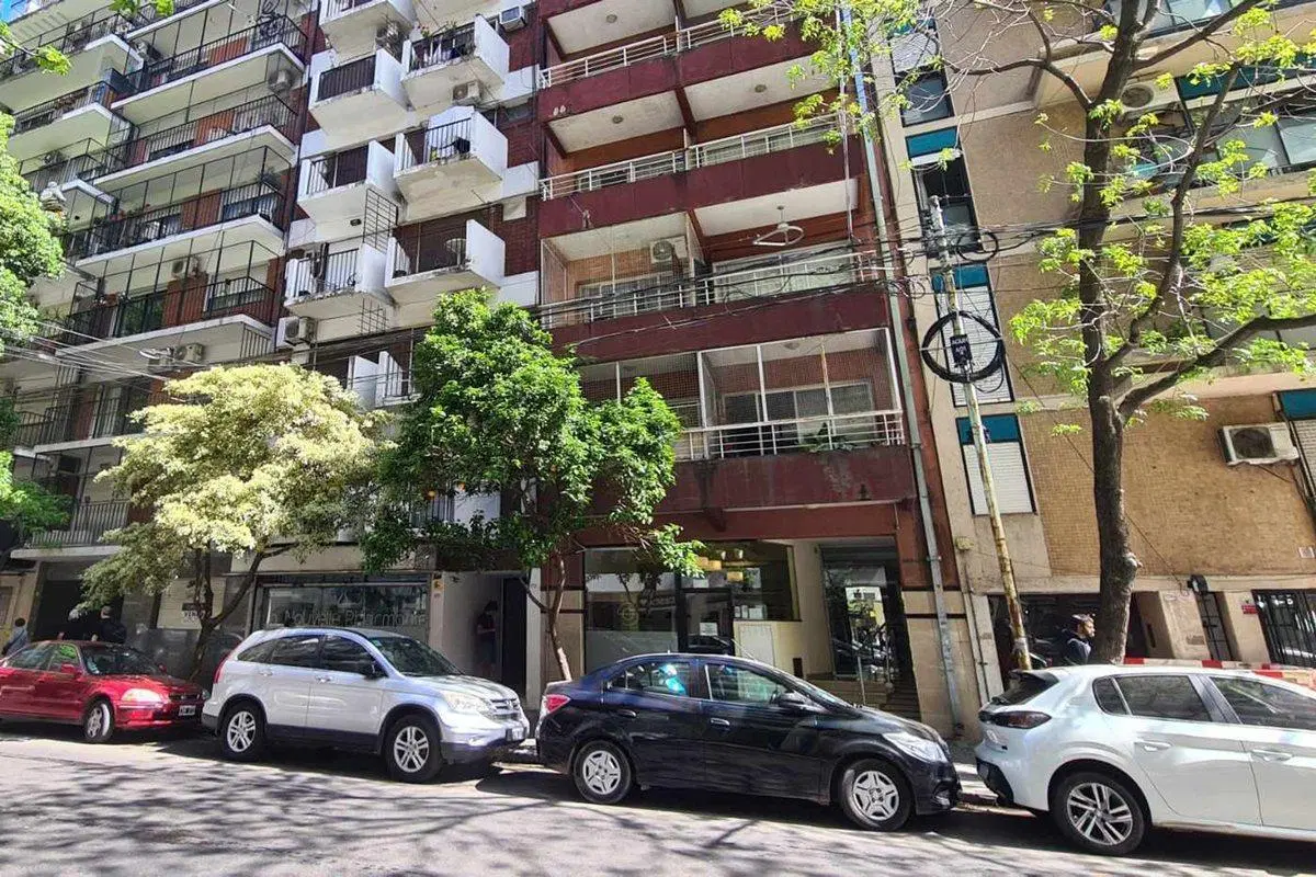 Venta dpto duplex 2 amb. al frente c/ balcon 2