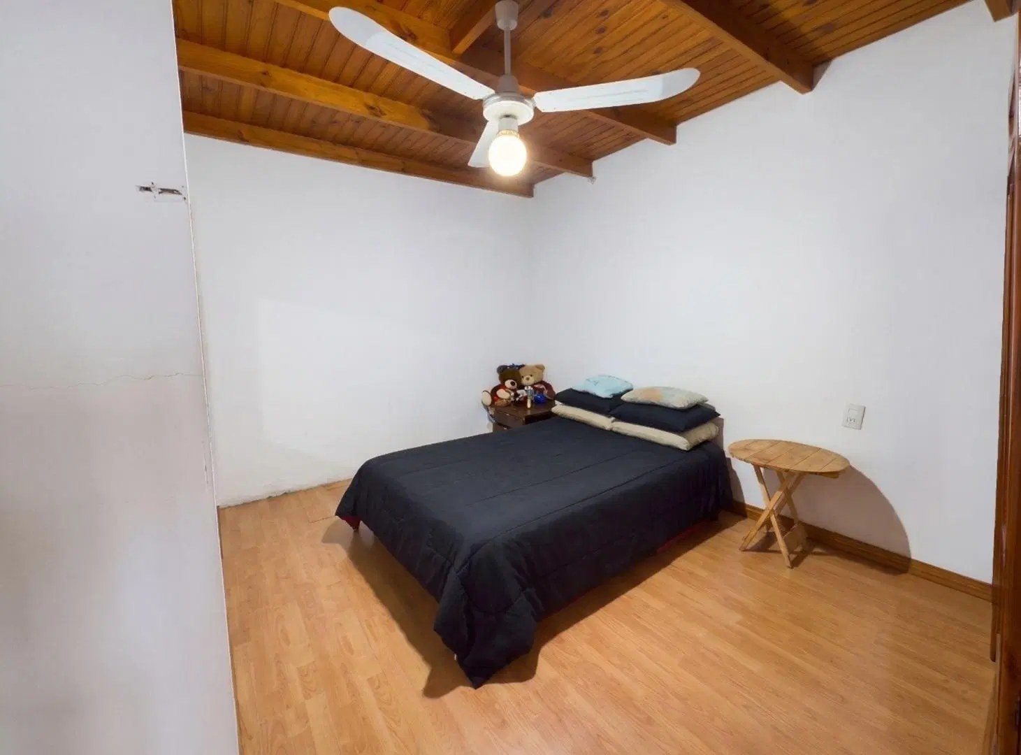 CASA 4 AMBIENTES COCHERA Y PATIO - ACEPTA PERMUTA 8