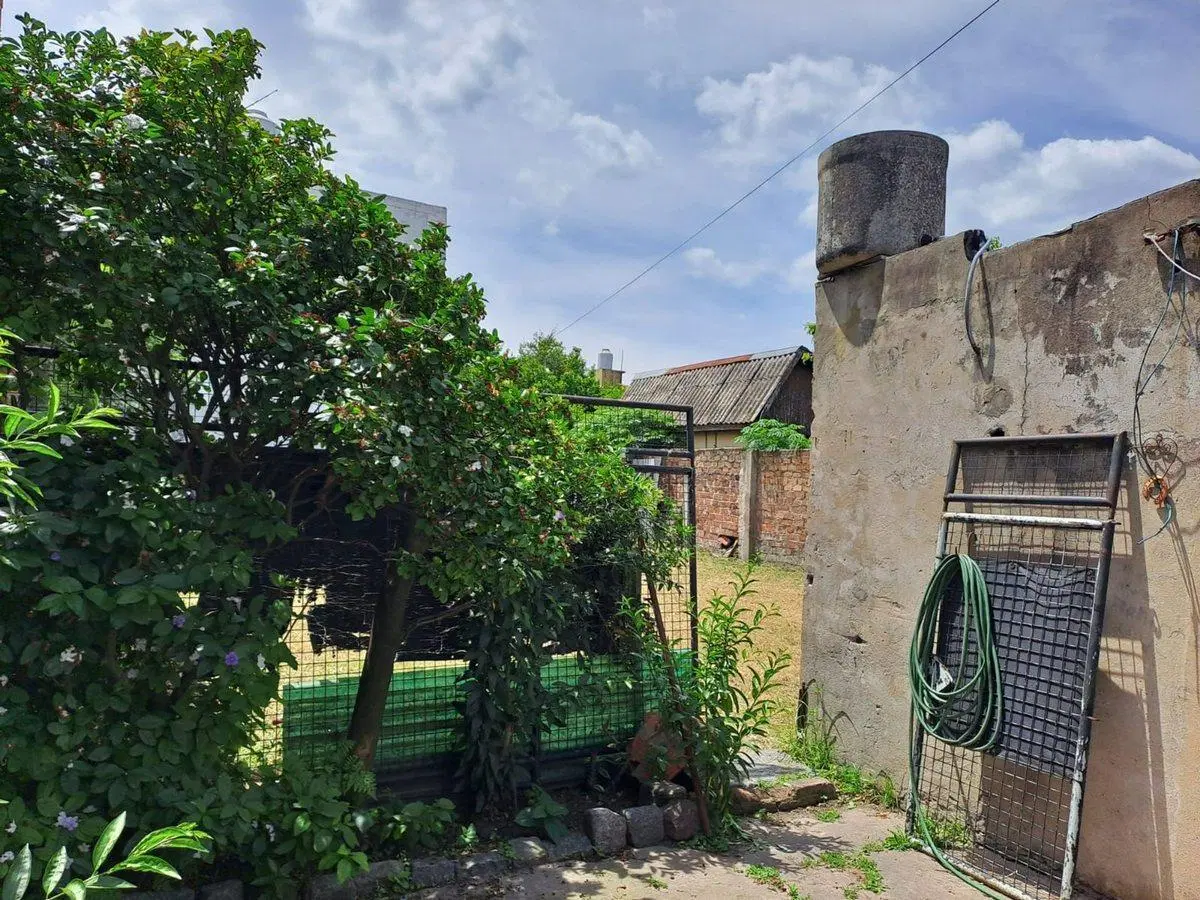 VENTA LOTE DE 320 Mts totales  – LANÚS ESTE 8