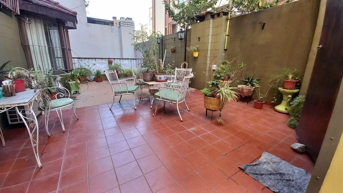 VENTA DEPTO. 2 AMBIENTES, GRAN PATIO /  RETIRO. 2