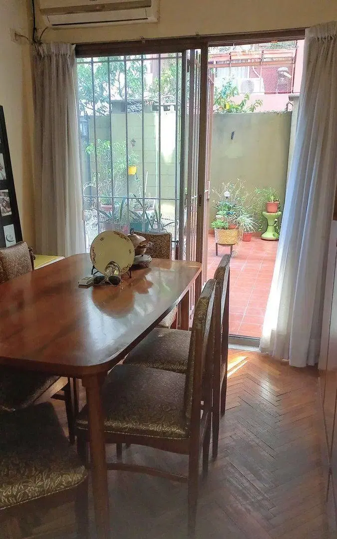 VENTA DEPTO. 2 AMBIENTES, GRAN PATIO /  RETIRO. 3