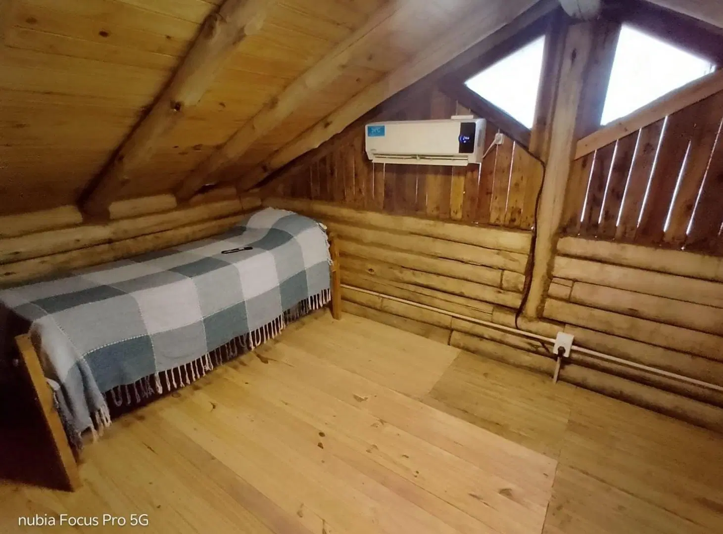 CASA CABAÑA C/ LOTE 1000 M2. B° LIBERATA.CHASCOMÚS 5