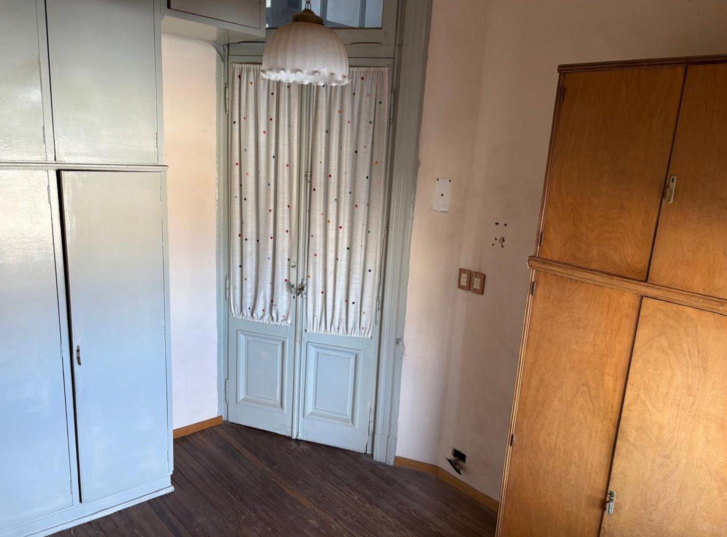 Foto de VENTA DE DEPARTAMENTO 2 AMBIENTES/MONSERRAT, imagen 2