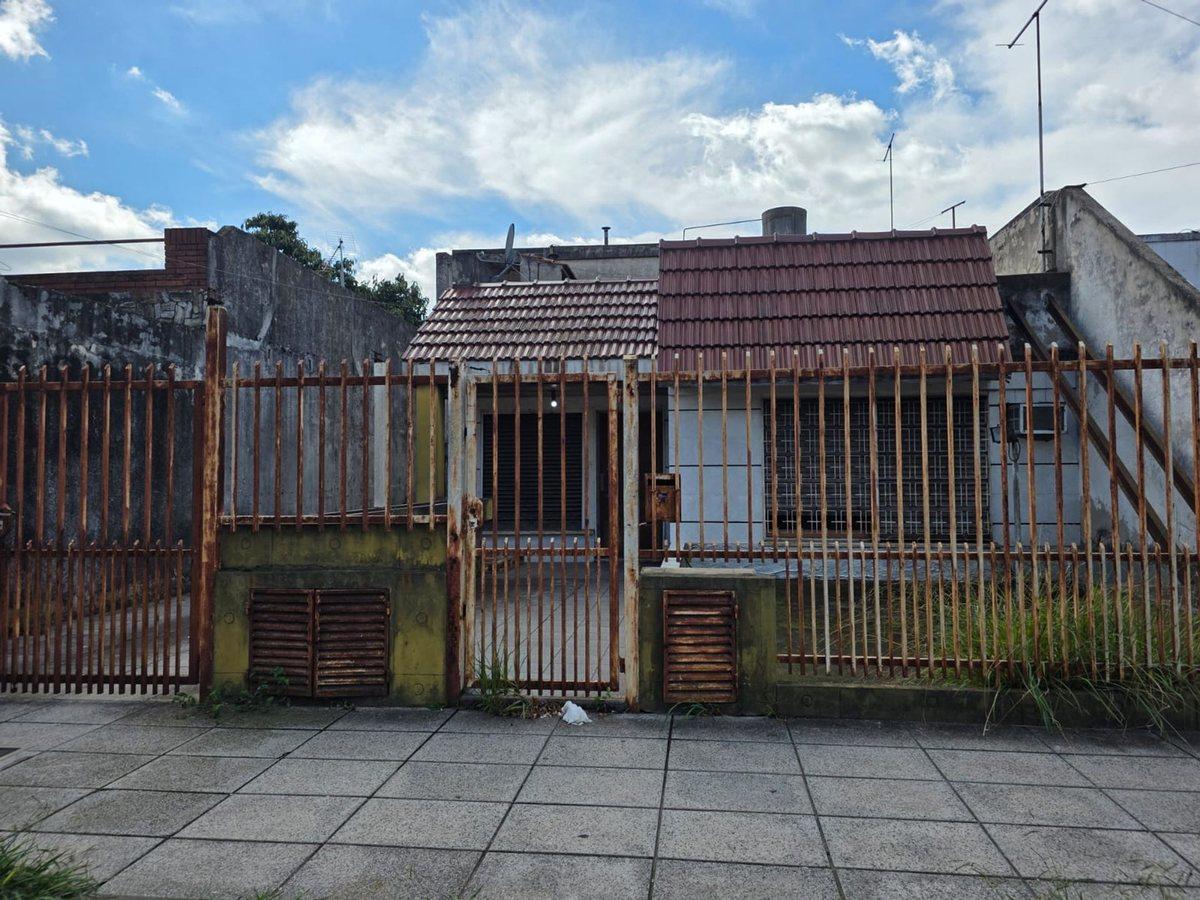 Foto de VENTA CASA A RECICLAR 6 AMB SAN MARTIN, imagen 3
