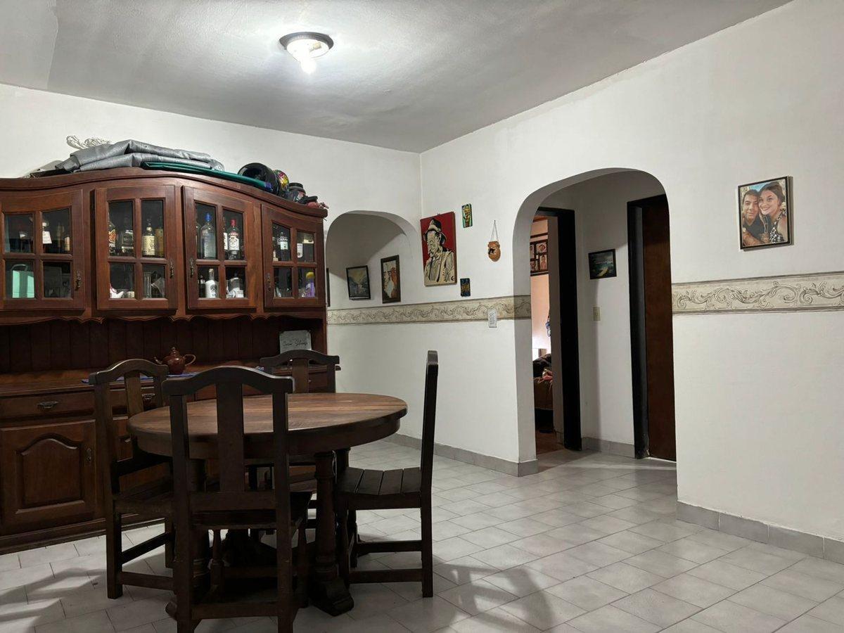 Foto de CASA 3 DORMITORIOS - GERLI, imagen 4
