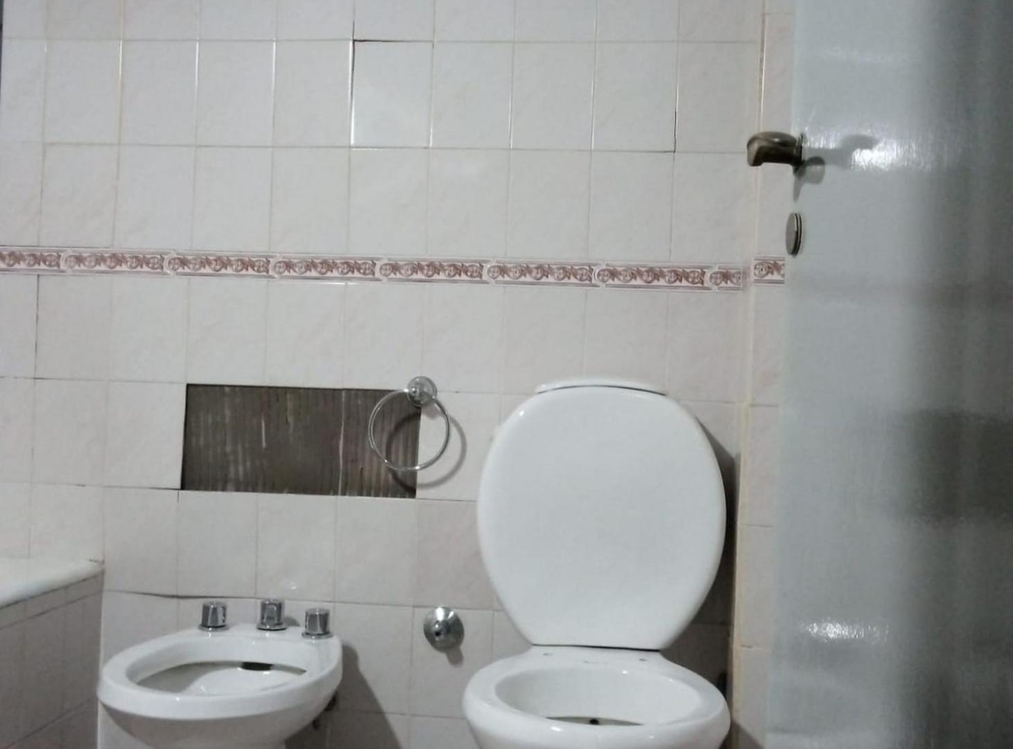 Foto de VENTA DE 2 DEPARTAMENTOS DE 2 AMBIENTES, imagen 2